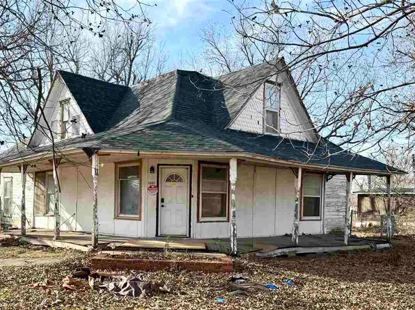 1301 W College Ave, Blackwell, OK 74631