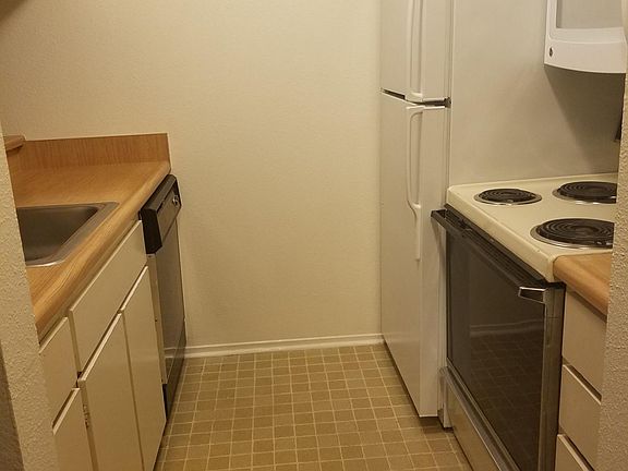 4th image of 8146 Shelter Creek Ln