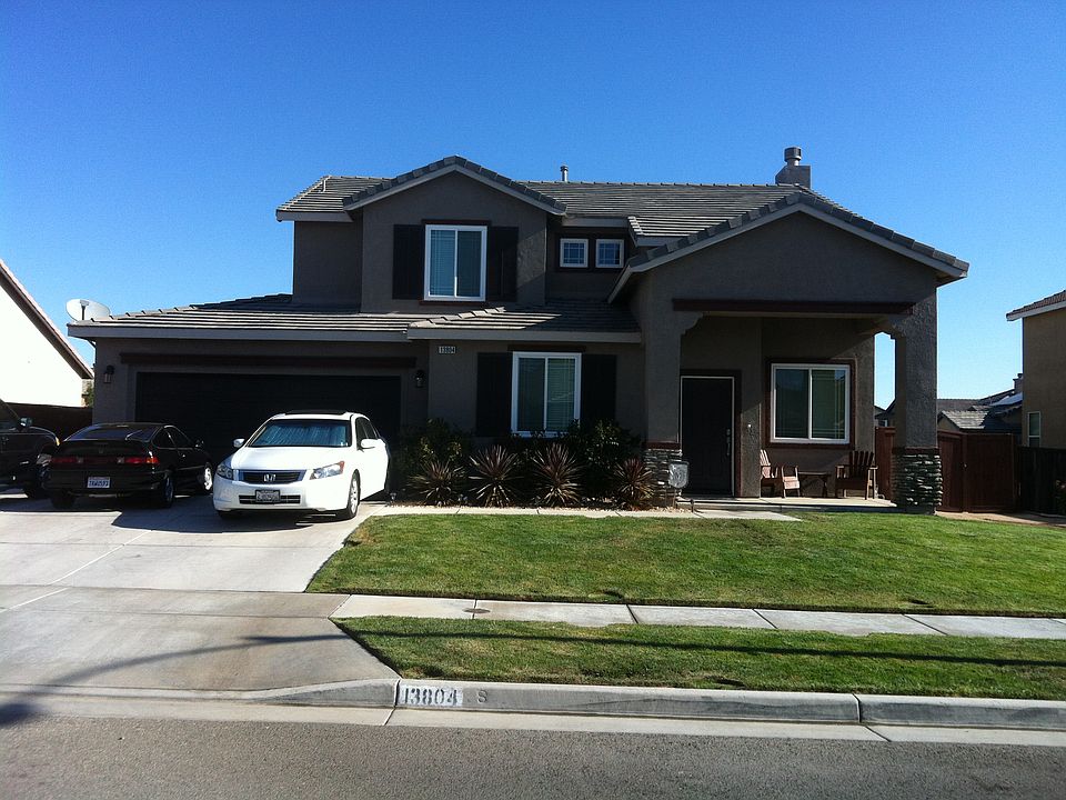 1st image of 13804 Plantain St