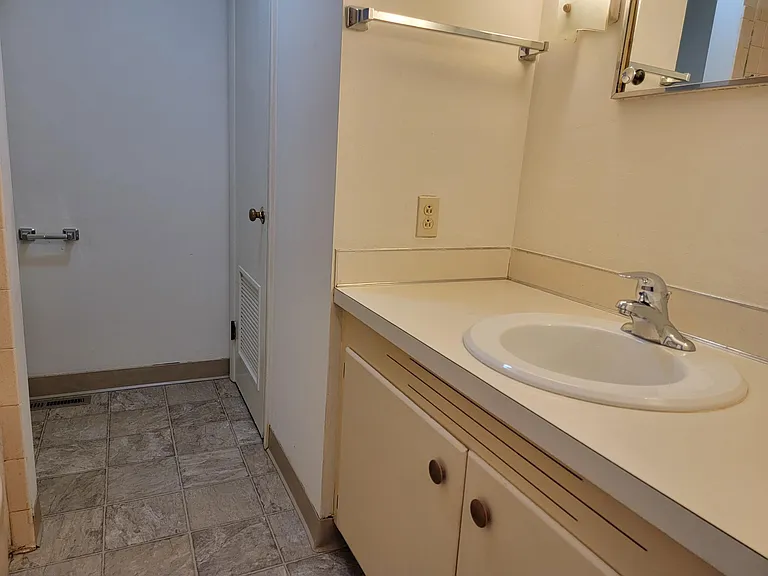 2511 Lititz Pike #K — Photo 8