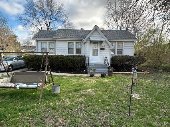 505 Garrison Ave, Cahokia, IL 62206