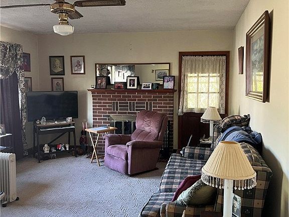 4th image of 6809 River Rd