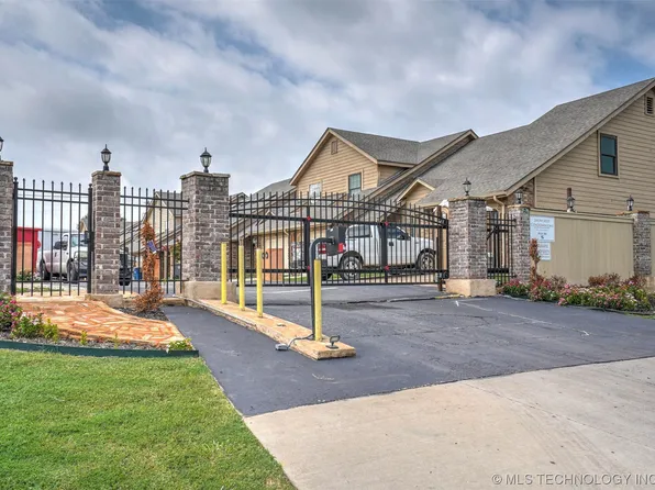 8144 E 17th St #C, Tulsa, OK 74112