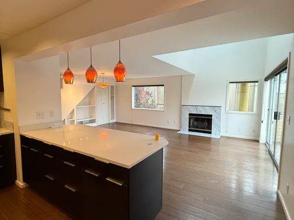 2318 Fairview Ave E Unit 4, Seattle, WA 98102