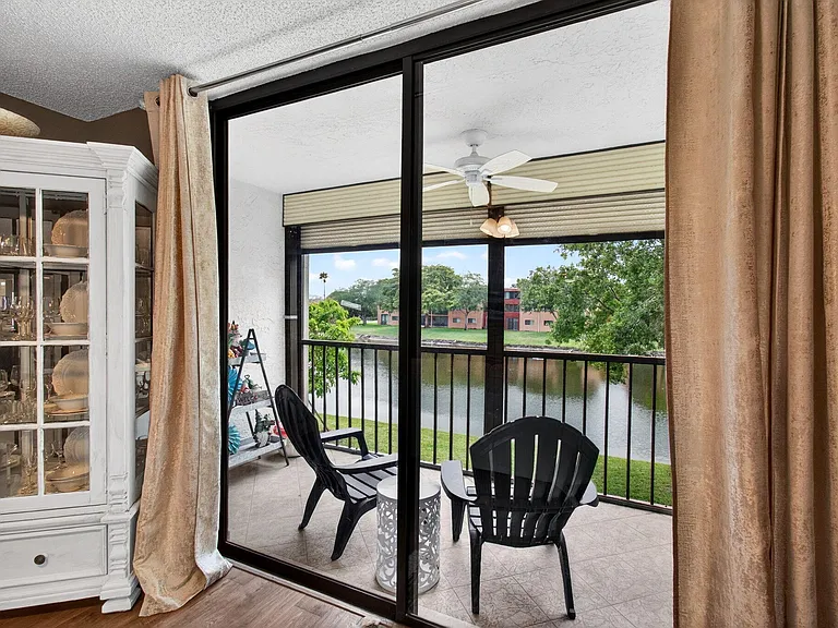 5550 Witney Dr #209 — Photo 9