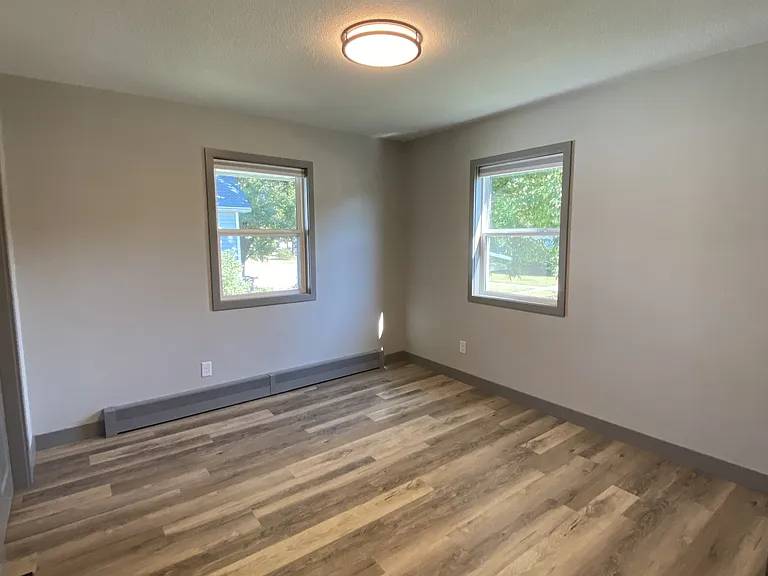 203 3rd St SE #1A — Photo 19