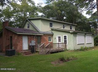 575 Robin Rd, Morehead City, NC 28557