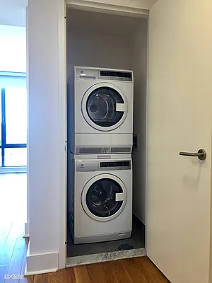 Rented by Citi Habitats | media 9