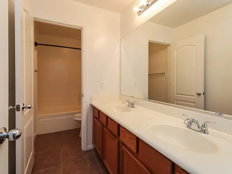 25549 W Winslow Ave — Photo 10