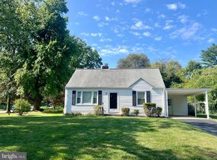 6661 Barrett Rd, Falls Church, VA 22042