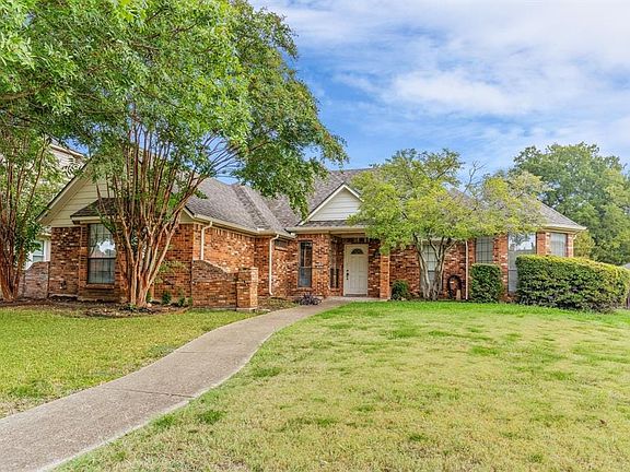 2nd image of 1823 Green Tree Ln