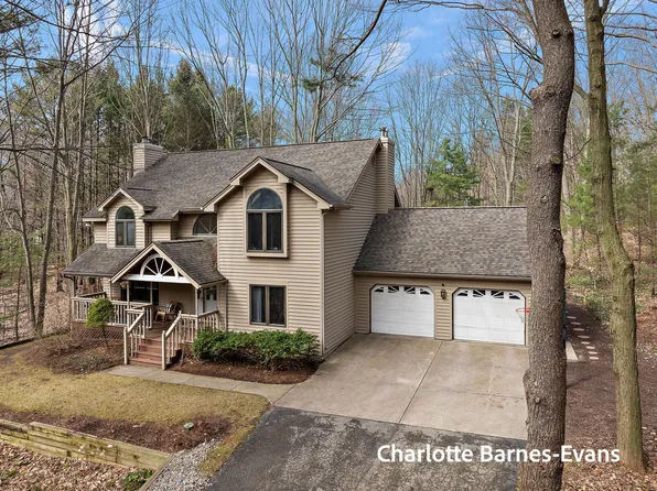 17141 Whitney Rdg, West Olive, MI 49460