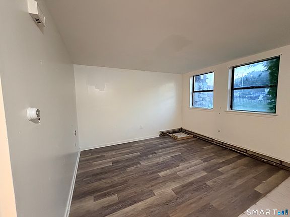 3rd image of 356 Wethersfield Avenue #356