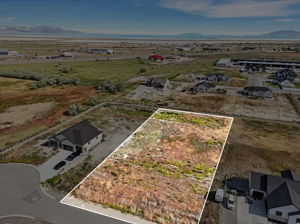 1451 E Coreys Way, Lake Point, UT 84074