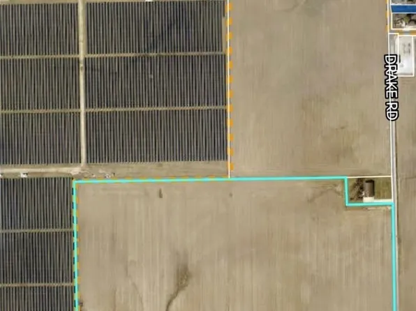 6230 Drake Rd, Piqua, OH 45356