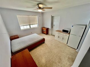 15831 SW 100th Ct #B, Miami, FL 33157