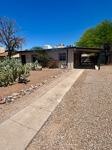 4211 E Camino De La Colina Photo 1