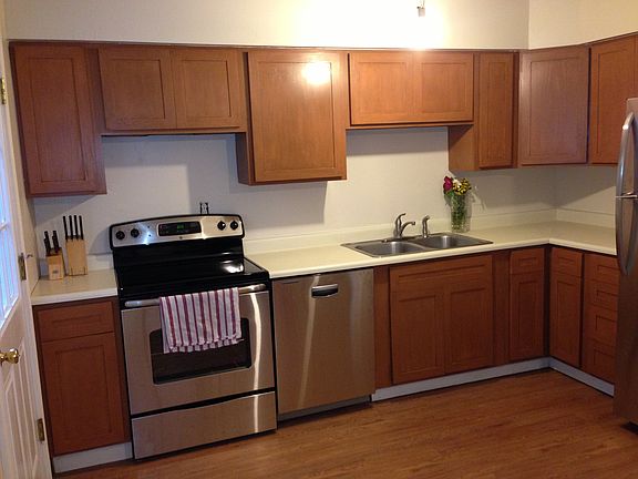 2nd image of 9739 Crestbrook Dr