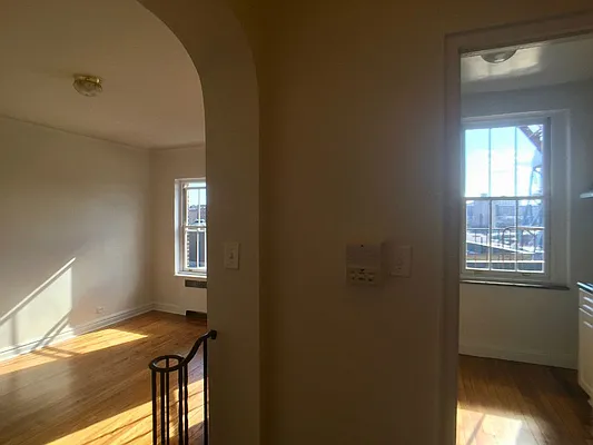 Rented by Sovereign Associates | media 66