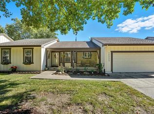 18809 Sunrise Dr, Belton, MO 64012