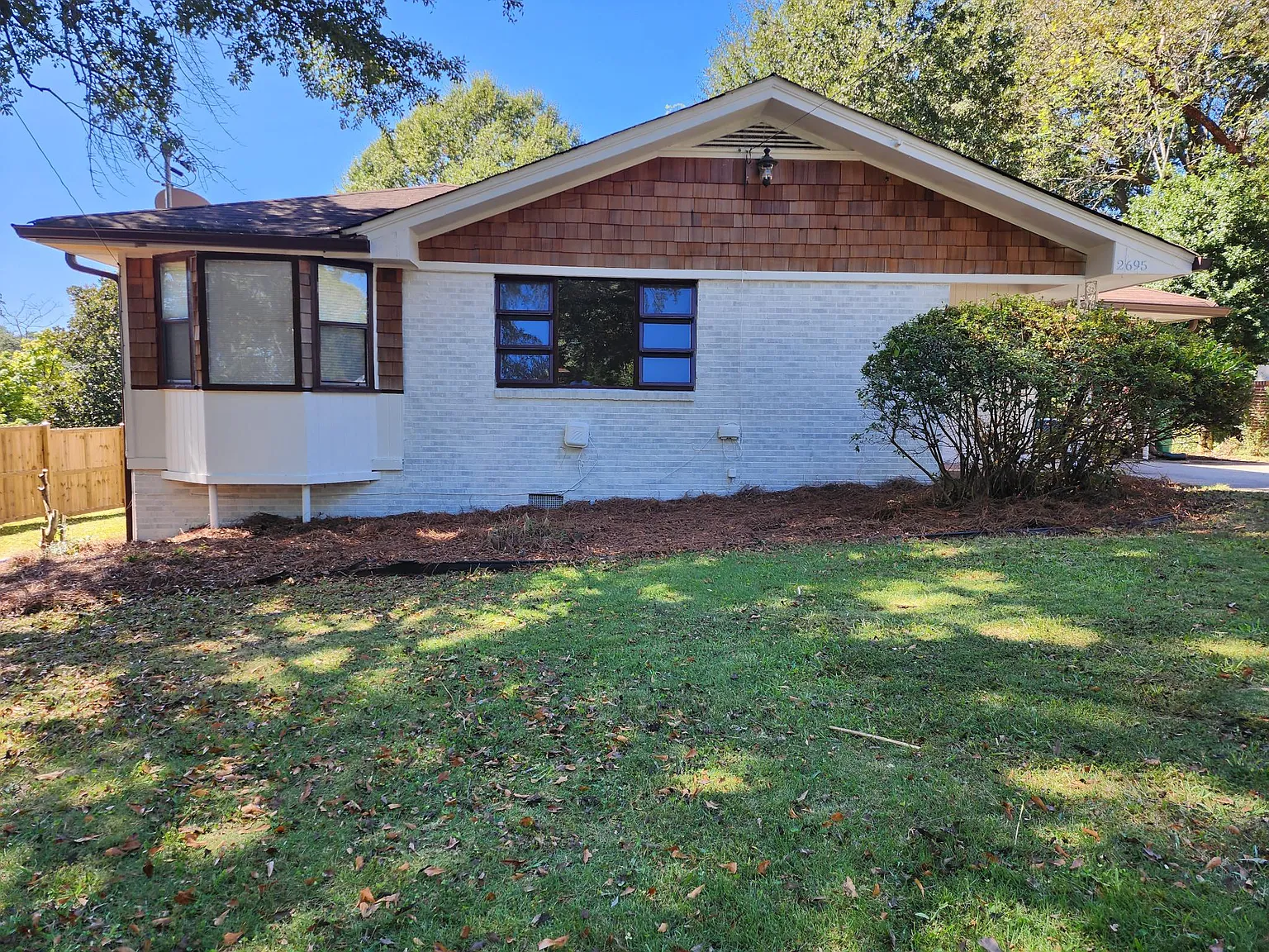 3 bed, 1600 sqft, $1,975 — Photo 1