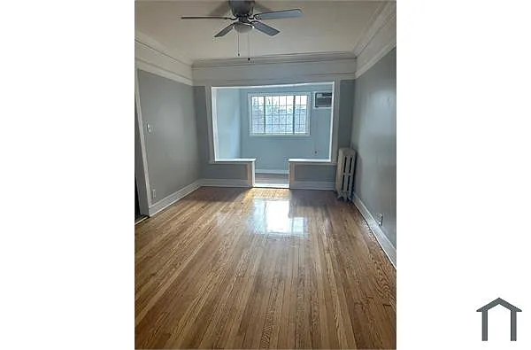 Building Photo - 1019 W 78th St #3