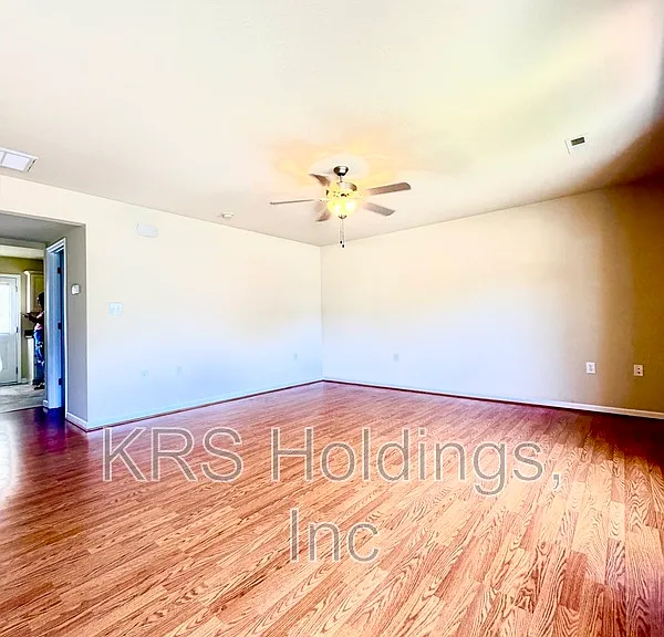 3600 Old Forest Rd #143 — Photo 5