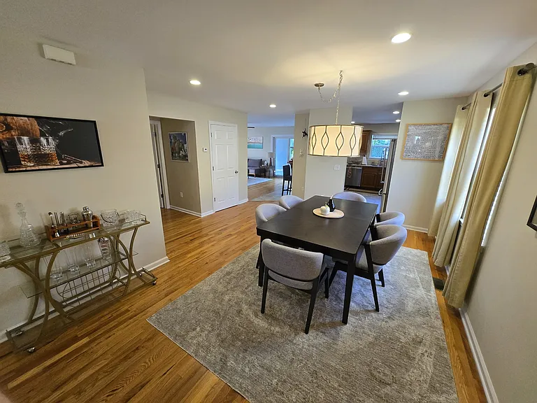 217 Alameda Ave — Photo 6