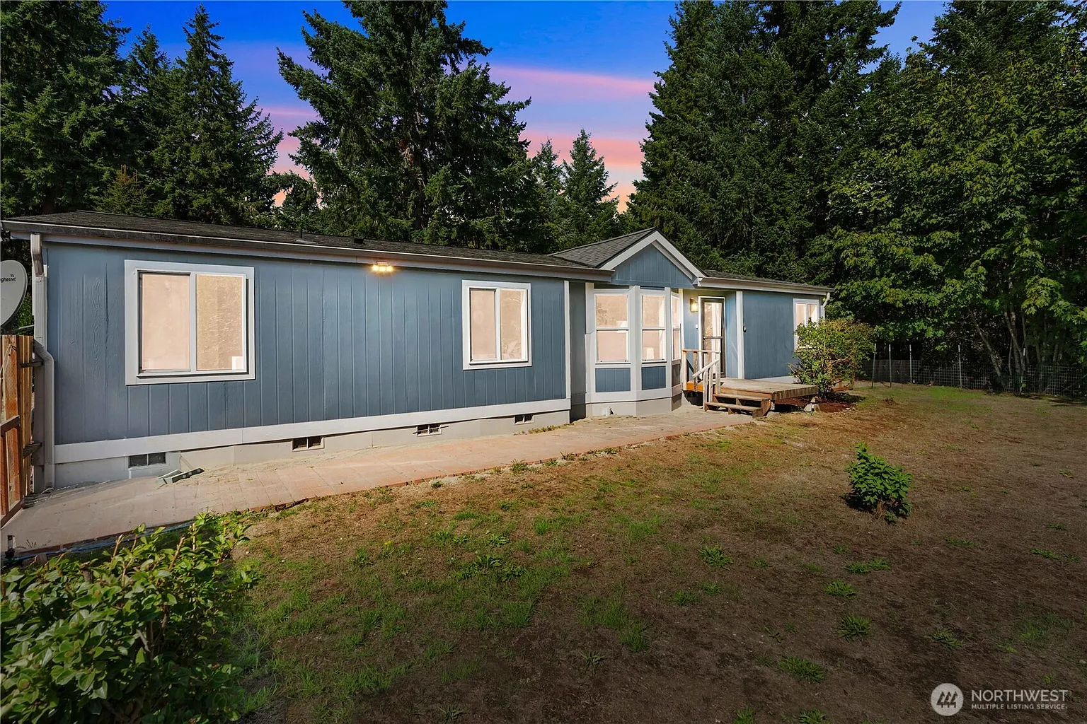 16613 249th Street E photo 1