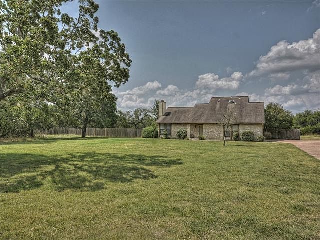 1st image of 8309 Scenic Oaks Dr