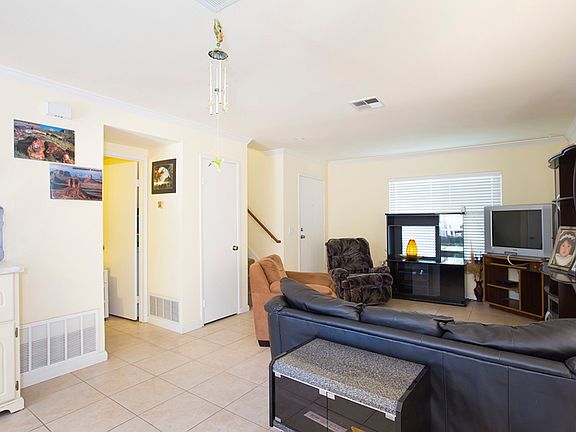 5th image of 1886 Bluehaven Ct