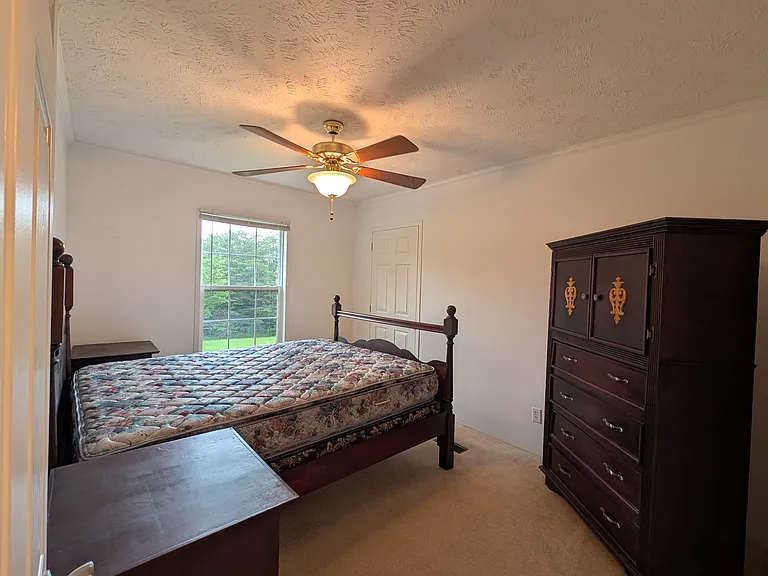 370 Evans Rd — Photo 10