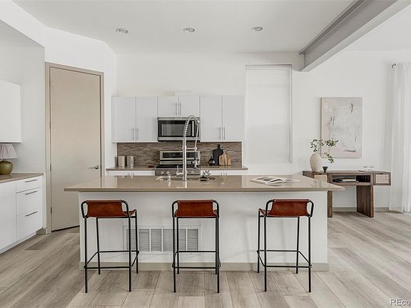 4th image of 4015 Fenton Court