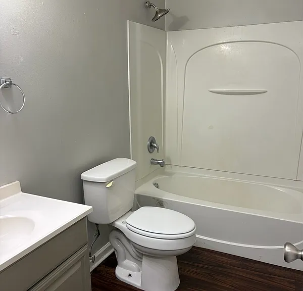 214 White Dr #F-1 — Photo 3