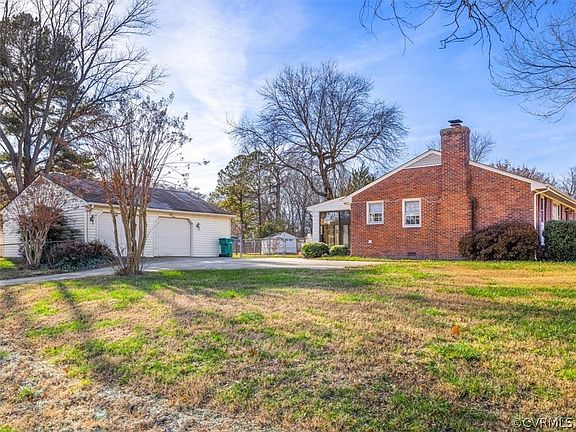 3rd image of 7105 Peach Orchard Ln