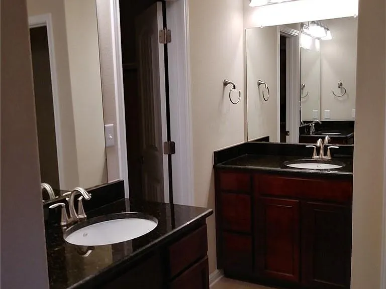 348 Stone View Trl — Photo 12