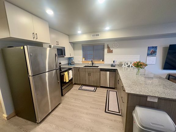 3rd image of 280 E Lorene St #17102
