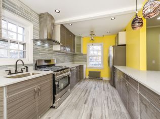1023 Fenworth Blvd, Franklin Square, NY 11010