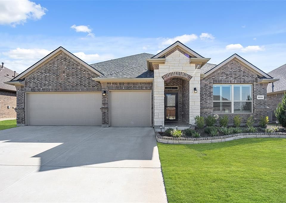 1st image of 8824 Copper Crossing Dr