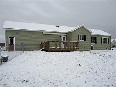5th image of 61 Brookwood Hills Dr