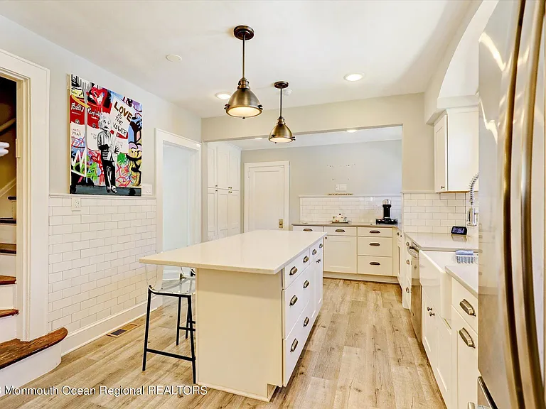 570 N Edgemere Dr #A — Photo 22