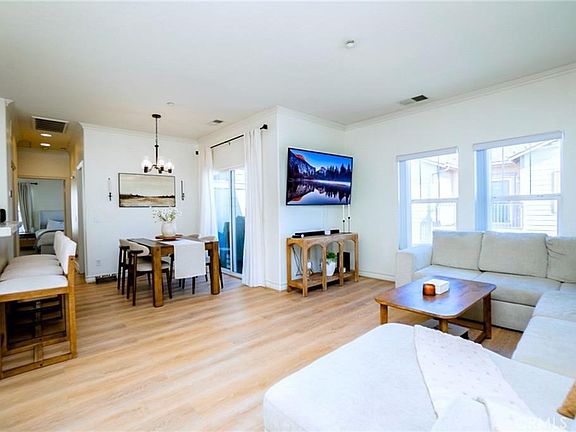 4th image of 7331 Shelby Pl APT 91