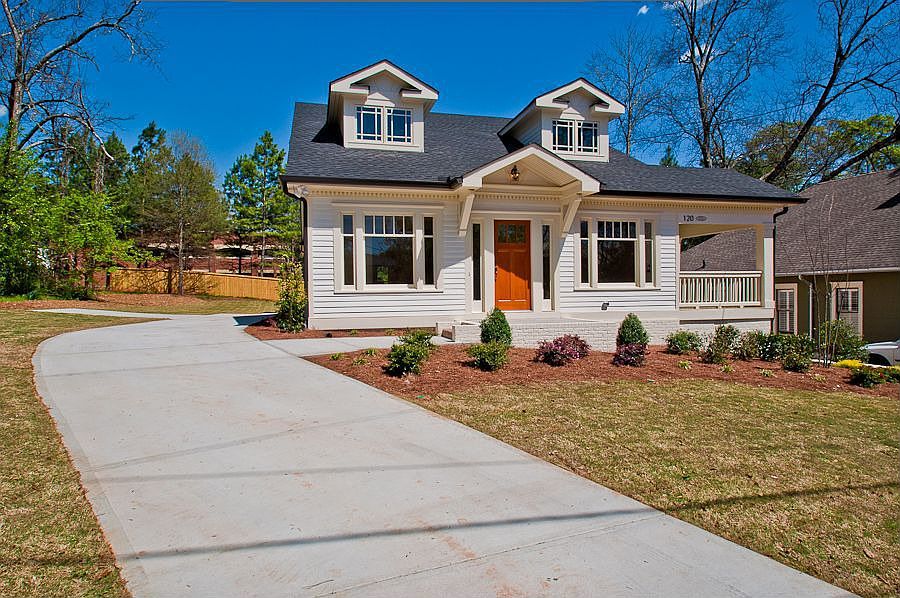 Exquisite Historical Restoration in Decaturs MAK district.