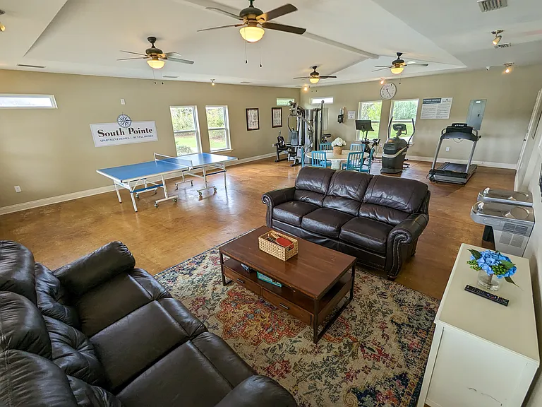 South Pointe — Photo 9