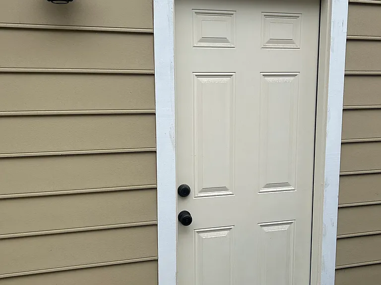 805 Princeton Ave — Photo 16