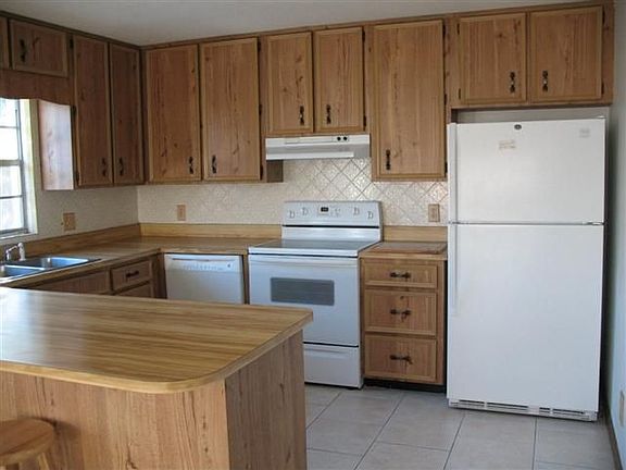 2nd image of 1106 Wild Holly Dr