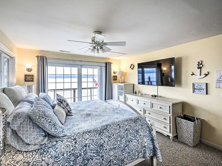 9946 Johnson Point Rd NE — Photo 17