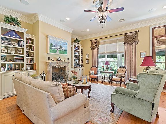 5th image of 104 Crescent Ridge Pl