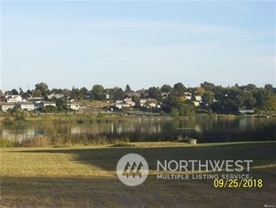 1527 W Lakeside Drive, Moses Lake, WA, 98837