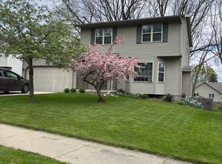 2819 Warner Ln, Madison, WI 53713